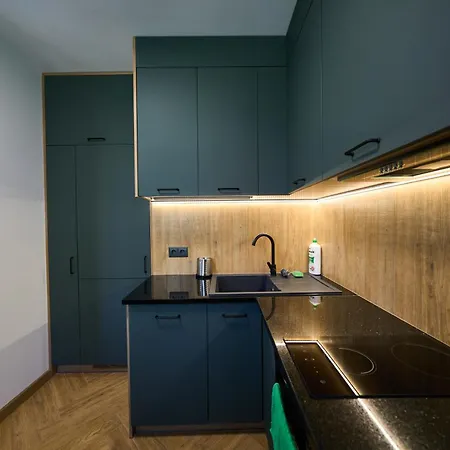 500 Metrow Do Zamku 2 *