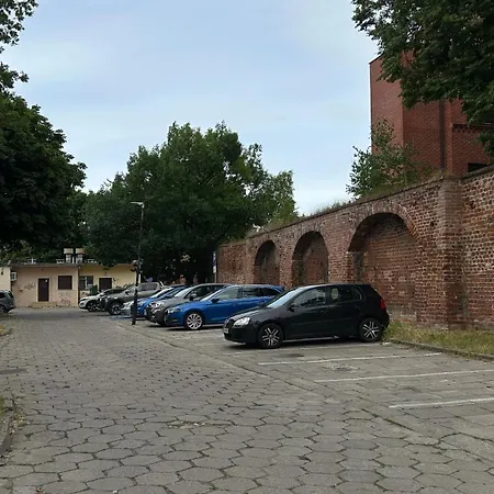 アパート 500 Metrow Do Zamku 2 *